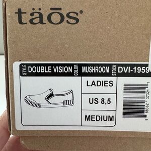 Taos Footwear Women's Double Vision Slip-On Shoes - Mushroom